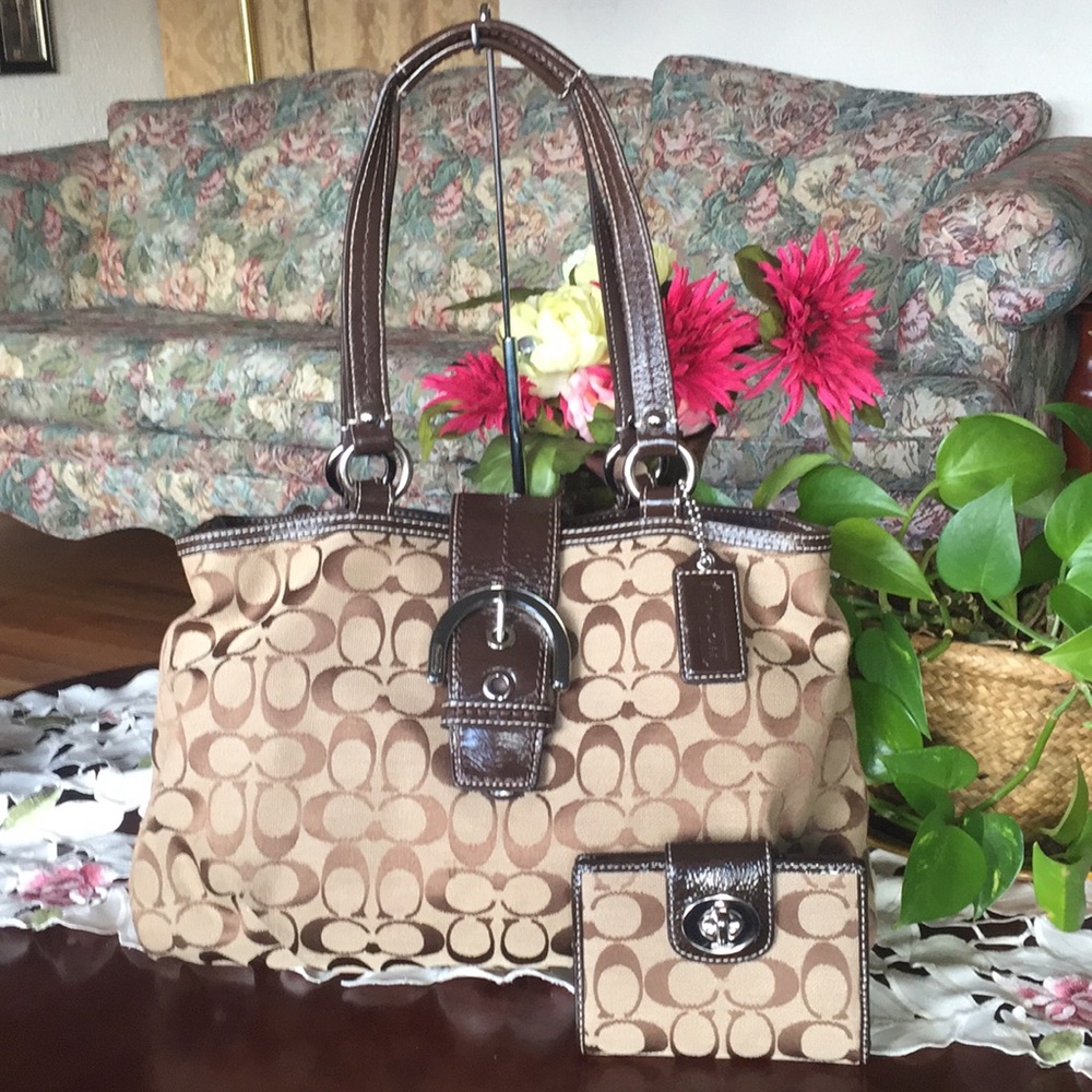 Coach soho signature satchel & wallet